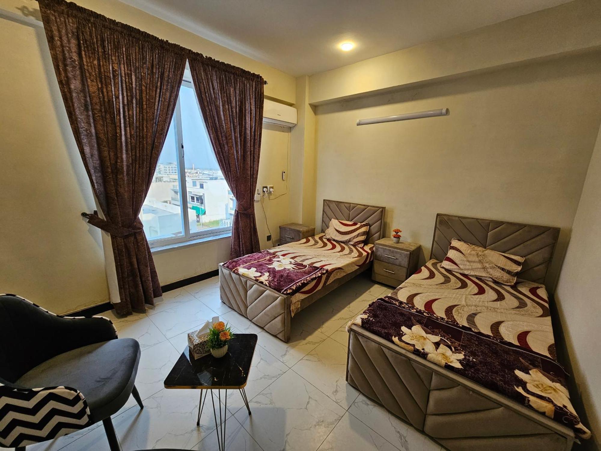 Motorway Majesty Suites Islamabad - Near Islamabad International Airport And Motorway Zimmer foto