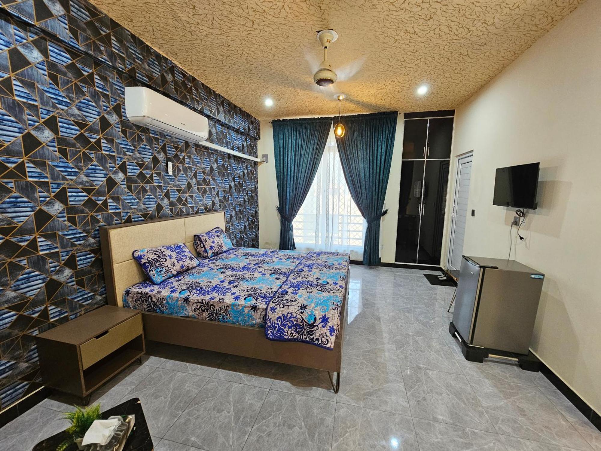 Motorway Majesty Suites Islamabad - Near Islamabad International Airport And Motorway Zimmer foto